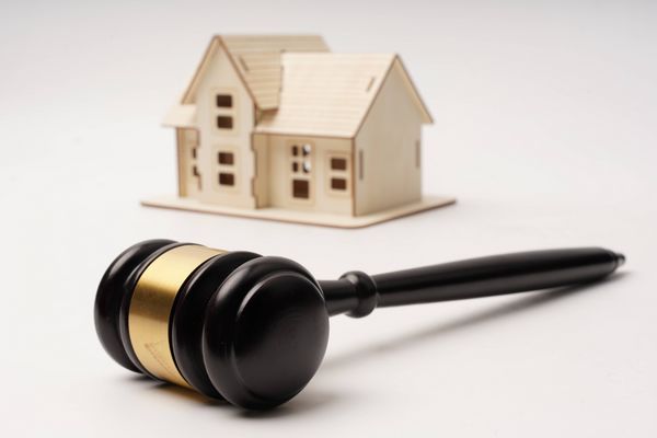 法律科普：离婚时夫妻双方对房产分割无法达成一致协议时如何处理？